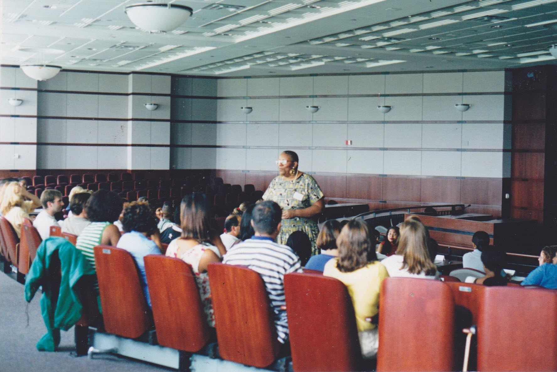 LecturingatUD2000